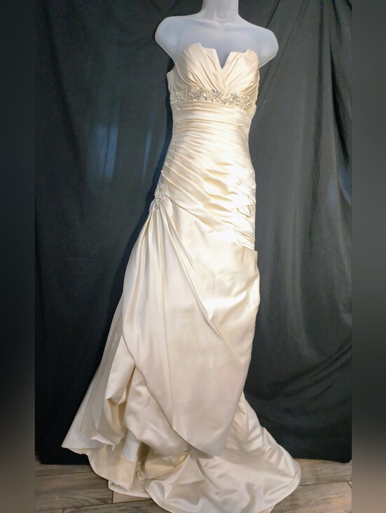 Sophia Tolli Dresses & Skirts - NWT Sophia Tolli Strapless Cream Satin Ruched Gown with Beaded Waist